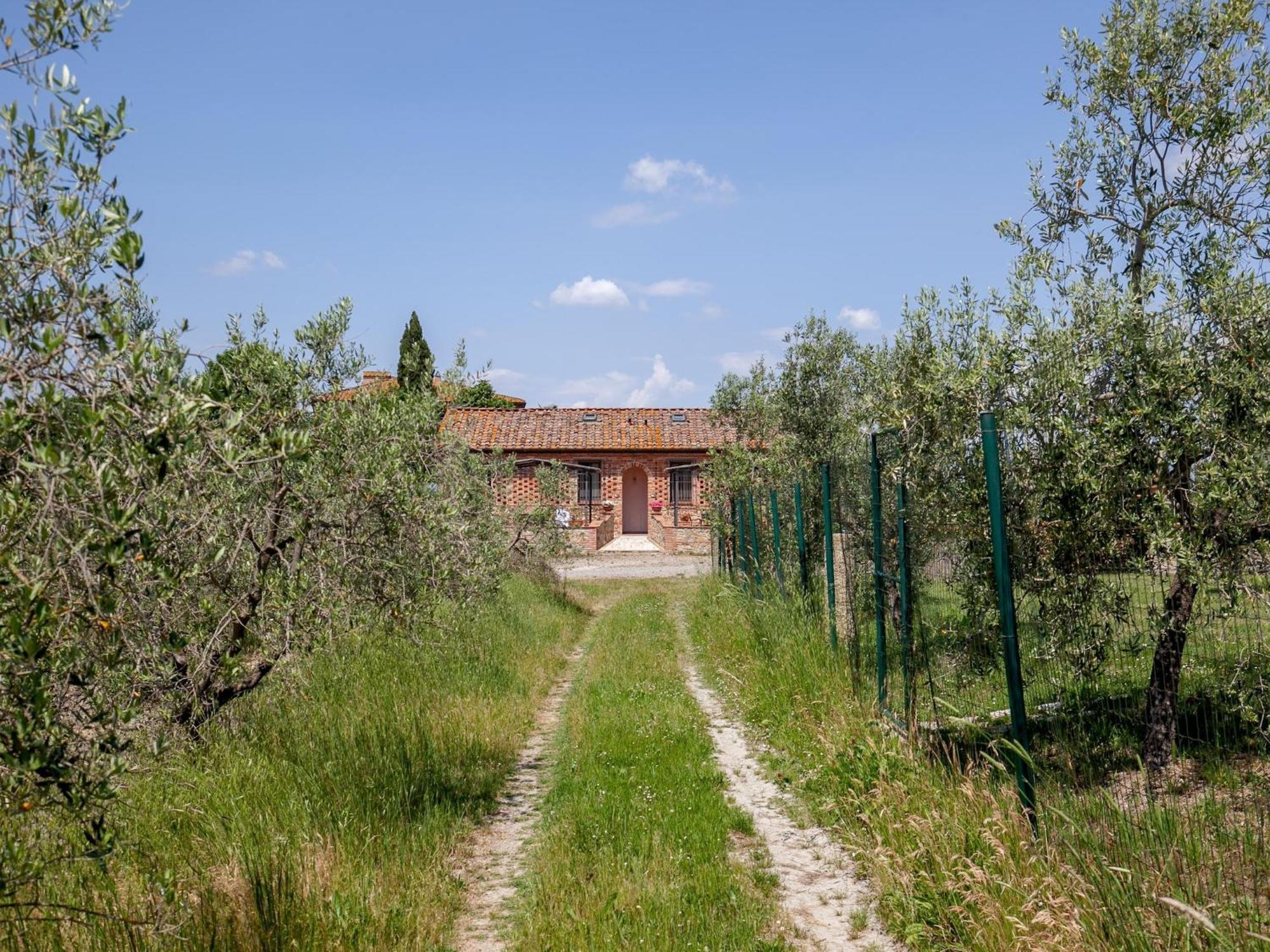 Flat With Swimming Pool Apartment Peccioli Exterior photo